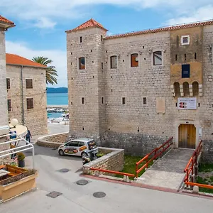 Heritage Vitturi Sea View Villa Kastela